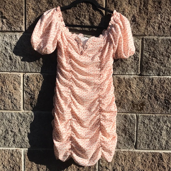 ASTR The Label SOLD OUT ruched VALENTINE’S DAY dress - Picture 5 of 14